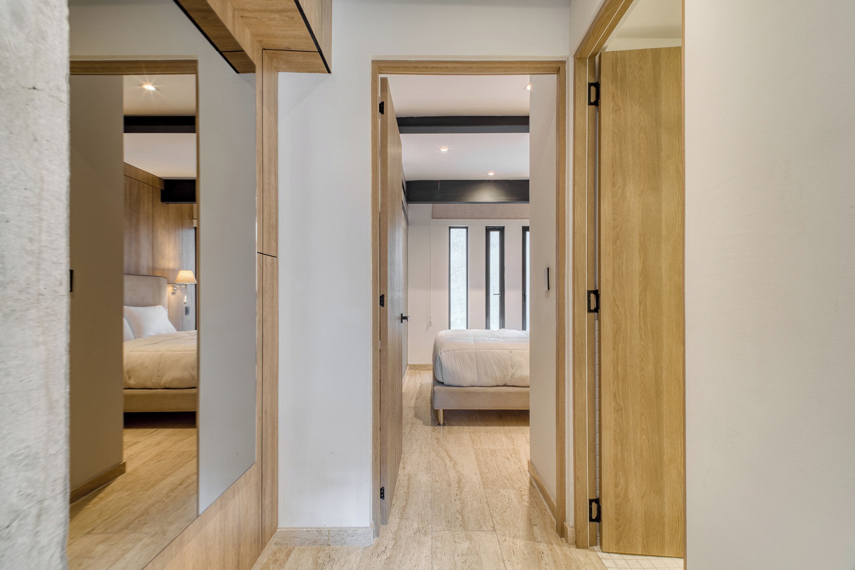 Executive Apartment | Egyptian cotton sheets, premium bedding, down comforters, in-room safe