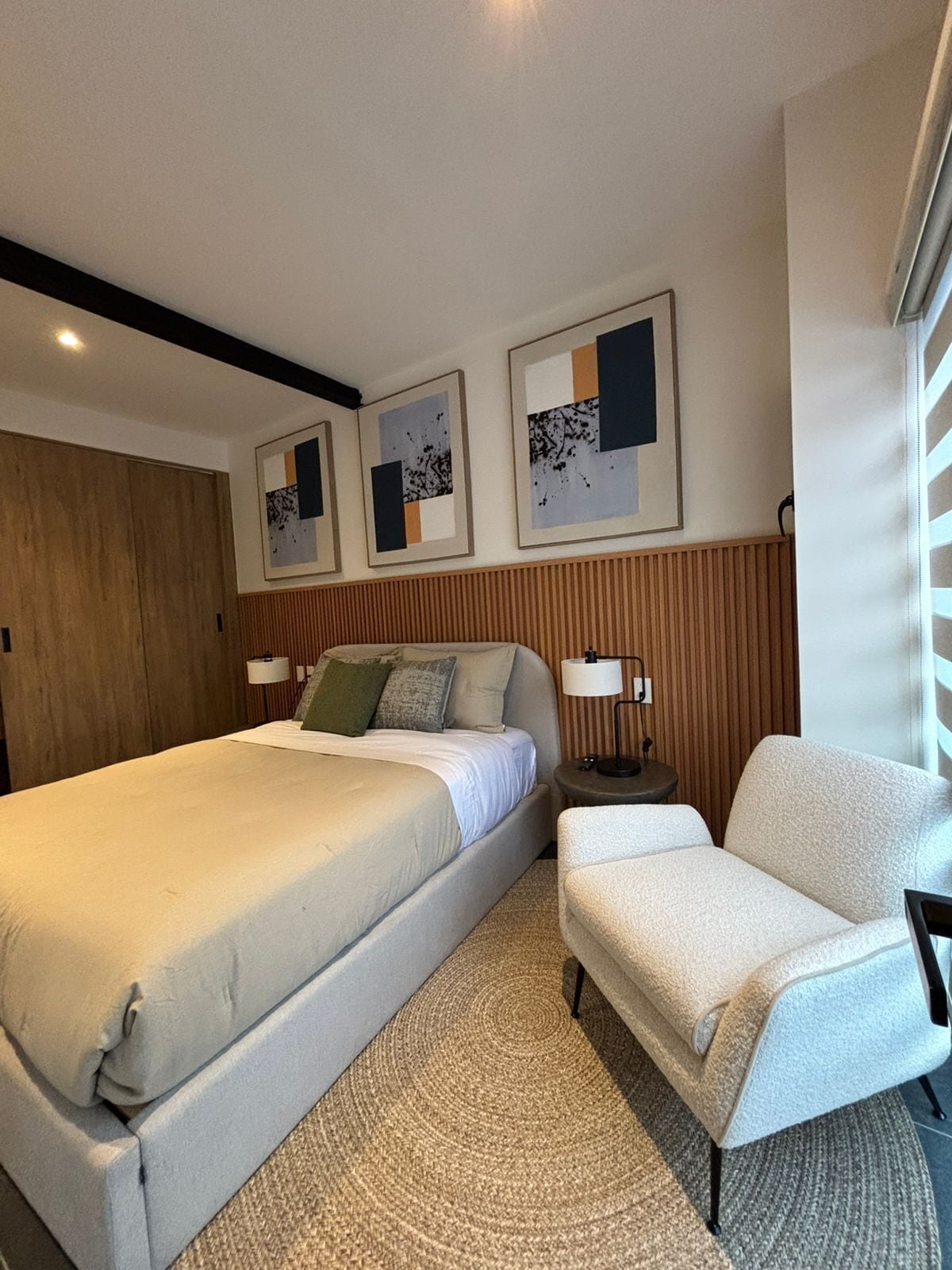 Business Apartment | Egyptian cotton sheets, premium bedding, down comforters, in-room safe