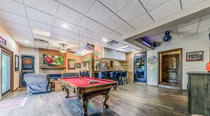 Games room - Grindstone Casa Escondida | Secret Forest Hideaway w/ Hot Tub & Bar Vibes (Ruidoso)