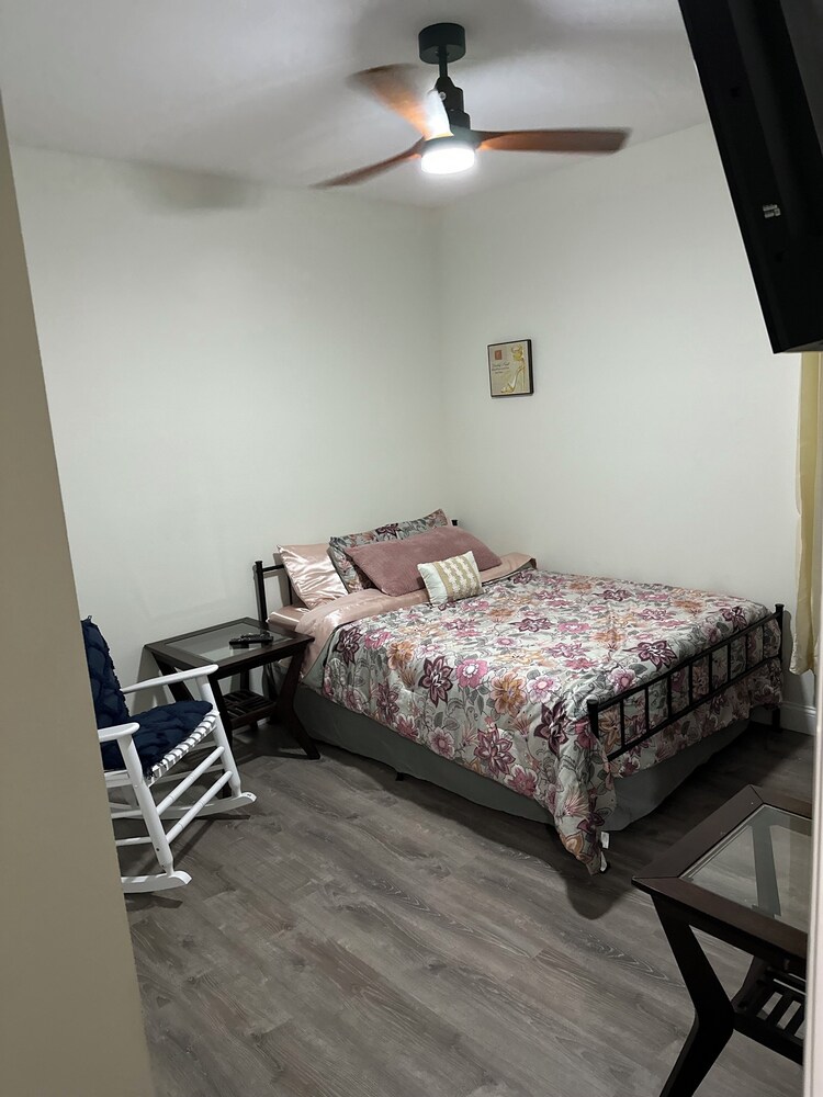 Sugar, Spice, & Everything Nice! Tampa Vrbo