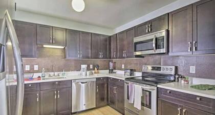 Cozy 2-bedroom PH apartment in charming Baltimore Inner Harbor , free parking