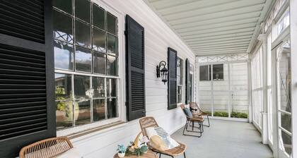 Borum House | 3/2.5, Full Kitchen, Heart of Downtown Natchez