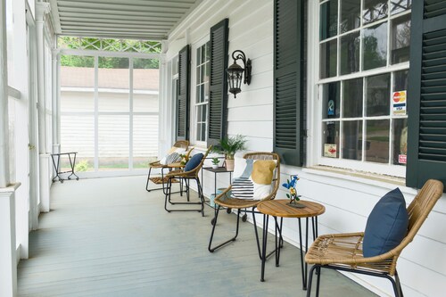 Borum House | 3/2.5, Full Kitchen, Heart of Downtown Natchez