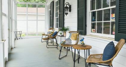 Borum House | 3/2.5, Full Kitchen, Heart of Downtown Natchez