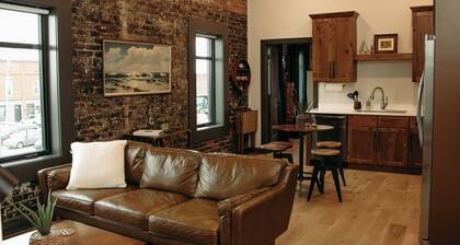 The Aaron is a charming 2-bedroom/ 2 bathroom apartment.