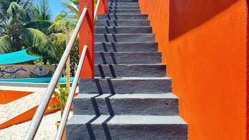 Enceinte de lâhĂ©bergement