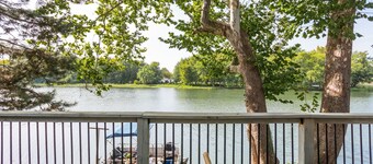 Riverfront Noblesville Home/Pet Friendly/kayaks/Fishing, boating!