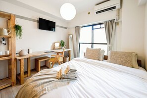 Classic Apartment, Balcony (203) - Fukuoka Loft 203  (Fukuoka)