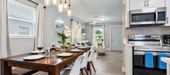 Little Slice of Paradise Downtown WPB