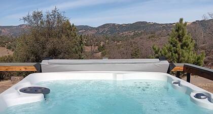 Serene Hilltop Retreat,Jacuzzi,Near Julian DT,Stunning Natural Views&Cozy beds