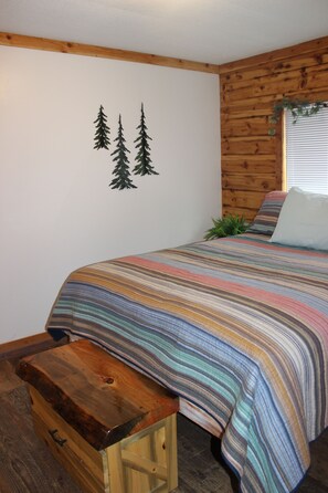 4 bedrooms, iron/ironing board, travel crib, free WiFi