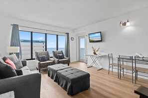 TV - Palace 1108 (Myrtle Beach)