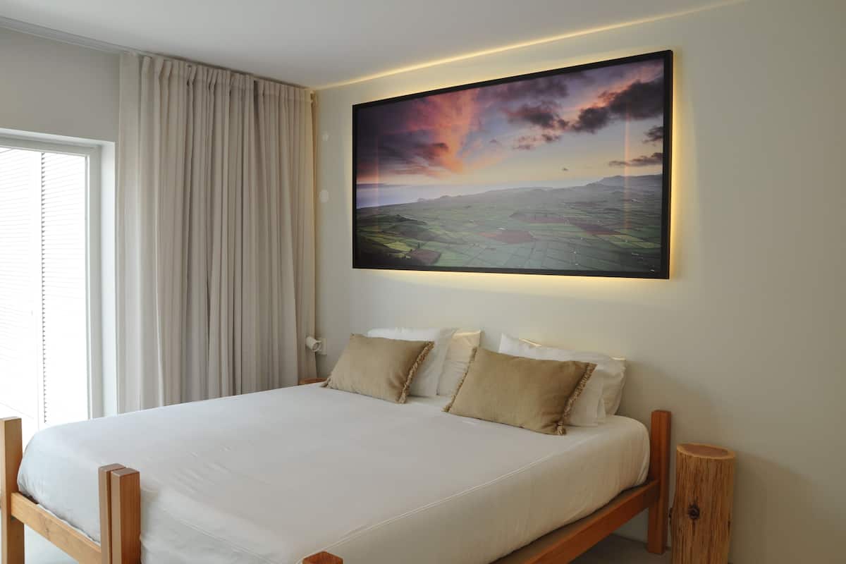 Dobbeltrom – premium, terrasse | Individuelt innredet, skrivebord, skrivebord for bærbar PC og lydisolert