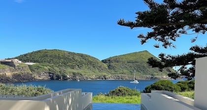 Silveira Bay Lounge Retreat