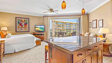 Iron/ironing board, free WiFi, bed sheets