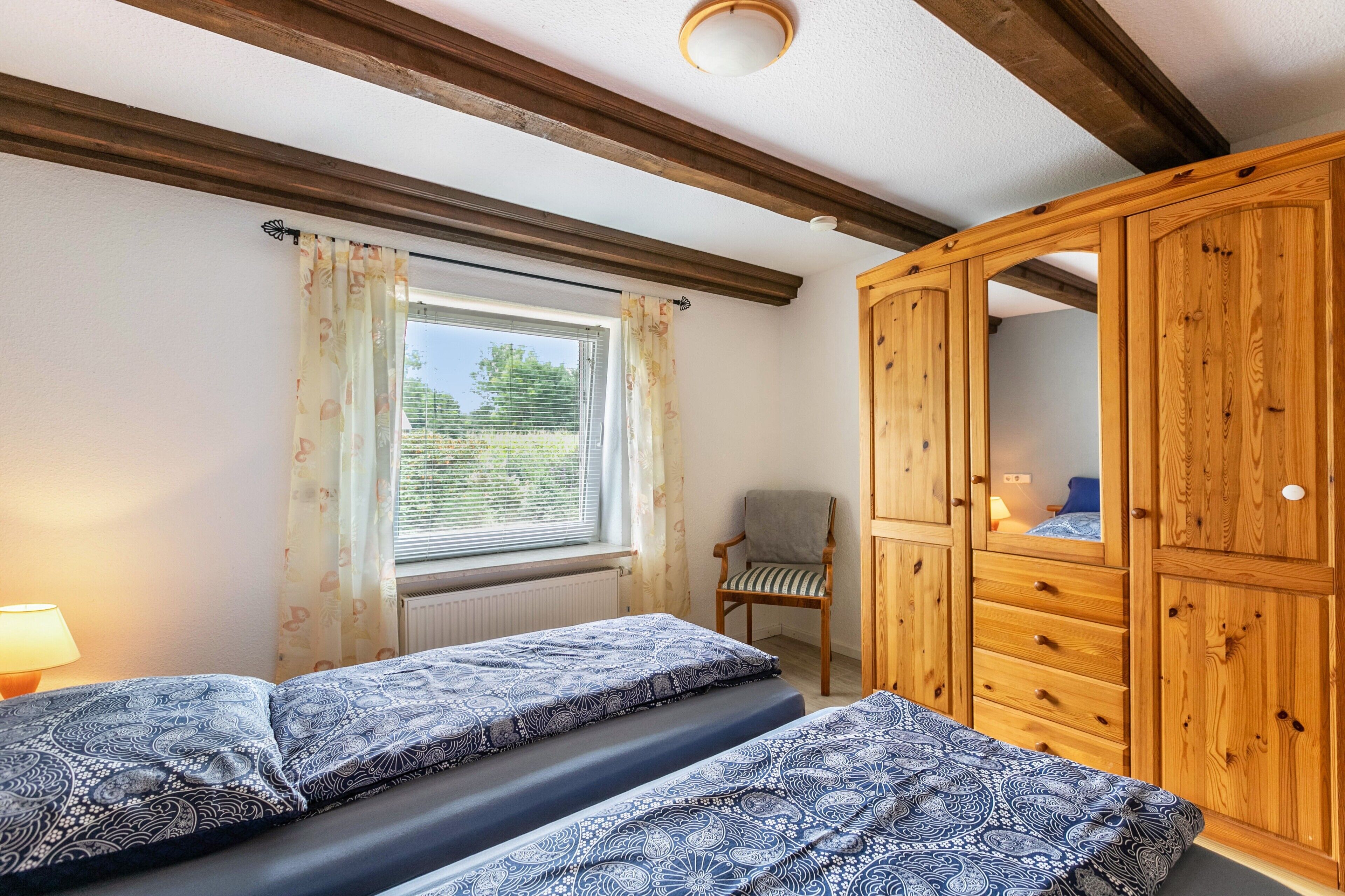 2 bedrooms, iron/ironing board, free WiFi, bed sheets