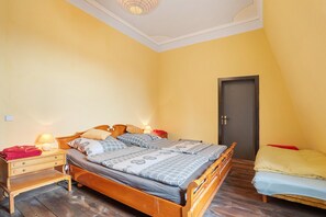 2 makuuhuonetta, ilmainen Wi-Fi, vuodevaatteet