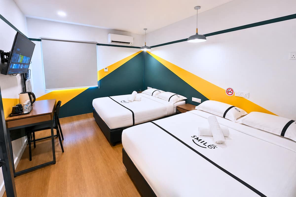 Family Room | In-room safe, desk, iron/ironing board (on request), free WiFi