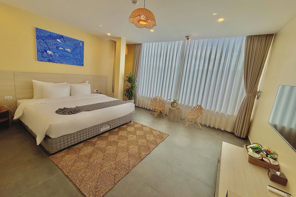 ห้องดีลักซ์ดับเบิล | โต๊ะทำงาน, ห้องเก็บเสียง, Wi-Fi ฟรี, ผ้าปูที่นอน