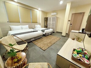 Family Room, Accessible Bathtub | Desk, soundproofing, free WiFi, bed sheets - Truong Giang Boutique Hotel (Moc Chau)