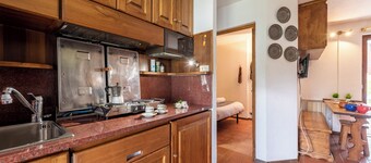 Cozy Apartment with Garden in Courmayeur, Courmayeur, Italy