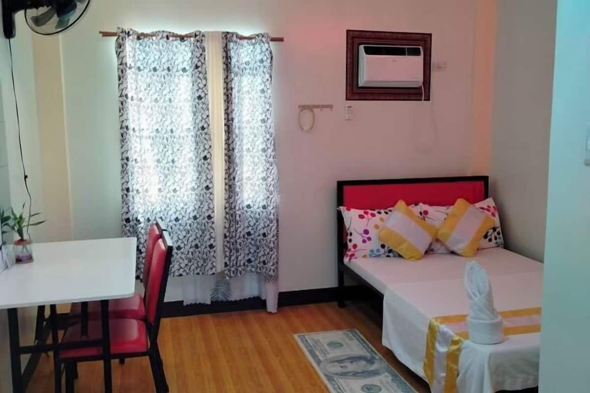 1 bedroom, laptop workspace, free WiFi