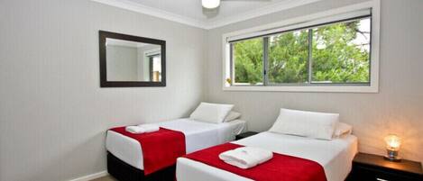 2 slaapkamers, een strijkplank/strijkijzer, gratis wifi, beddengoed