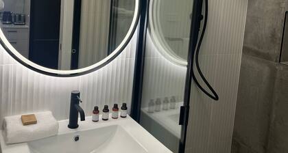 One Bedroom Deluxe Apartment