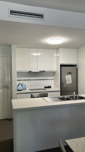 電子レンジ、オーブン、食器洗い機