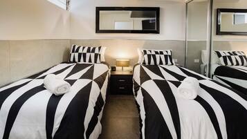 3 habitaciones, tabla de planchar con plancha y wifi gratis