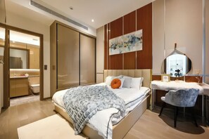 Superior Apartment, 2 Bedrooms, Kitchen, City View - Genius Saigon - The MarQ District 1 (Ho Chi Minh City)