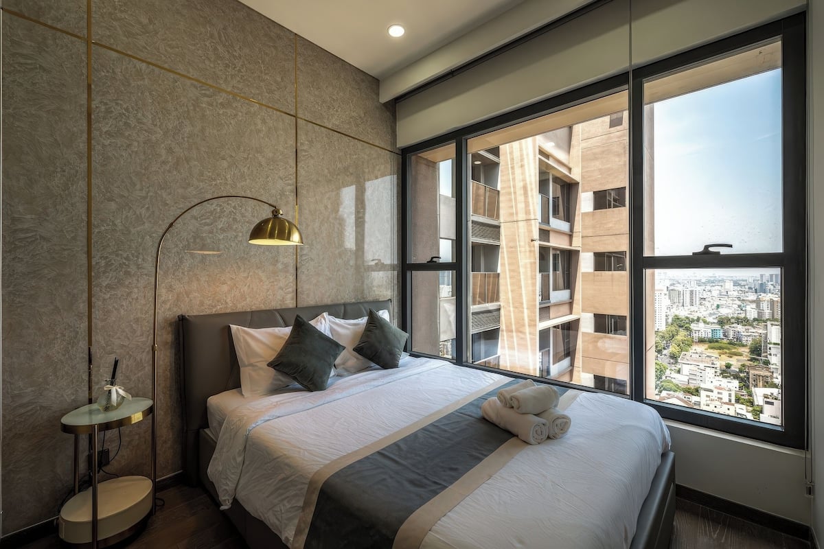 Superior Apartment, 3 Bedrooms, Kitchen, City View