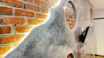 Family Room | 1 bedroom, desk, iron/ironing board, free WiFi