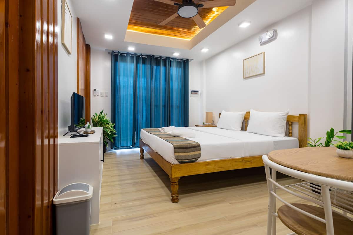 Standard Double Room, 1 King Bed
