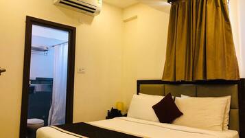 Deluxe Room | Premium bedding, soundproofing, free WiFi, bed sheets