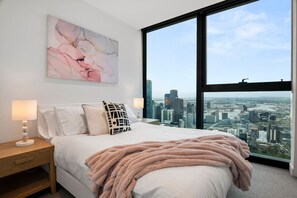 3 chambres, fer et planche à repasser, Wi-Fi gratuit, draps fournis