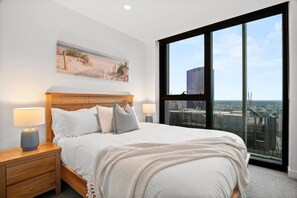 3 makuuhuonetta, silitysrauta/-lauta, ilmainen Wi-Fi, vuodevaatteet