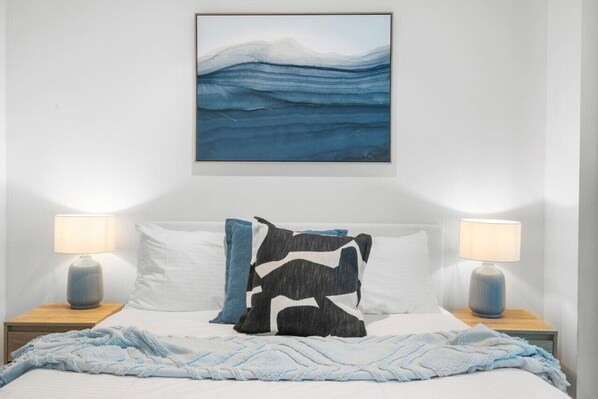 3 makuuhuonetta, silitysrauta/-lauta, ilmainen Wi-Fi, vuodevaatteet