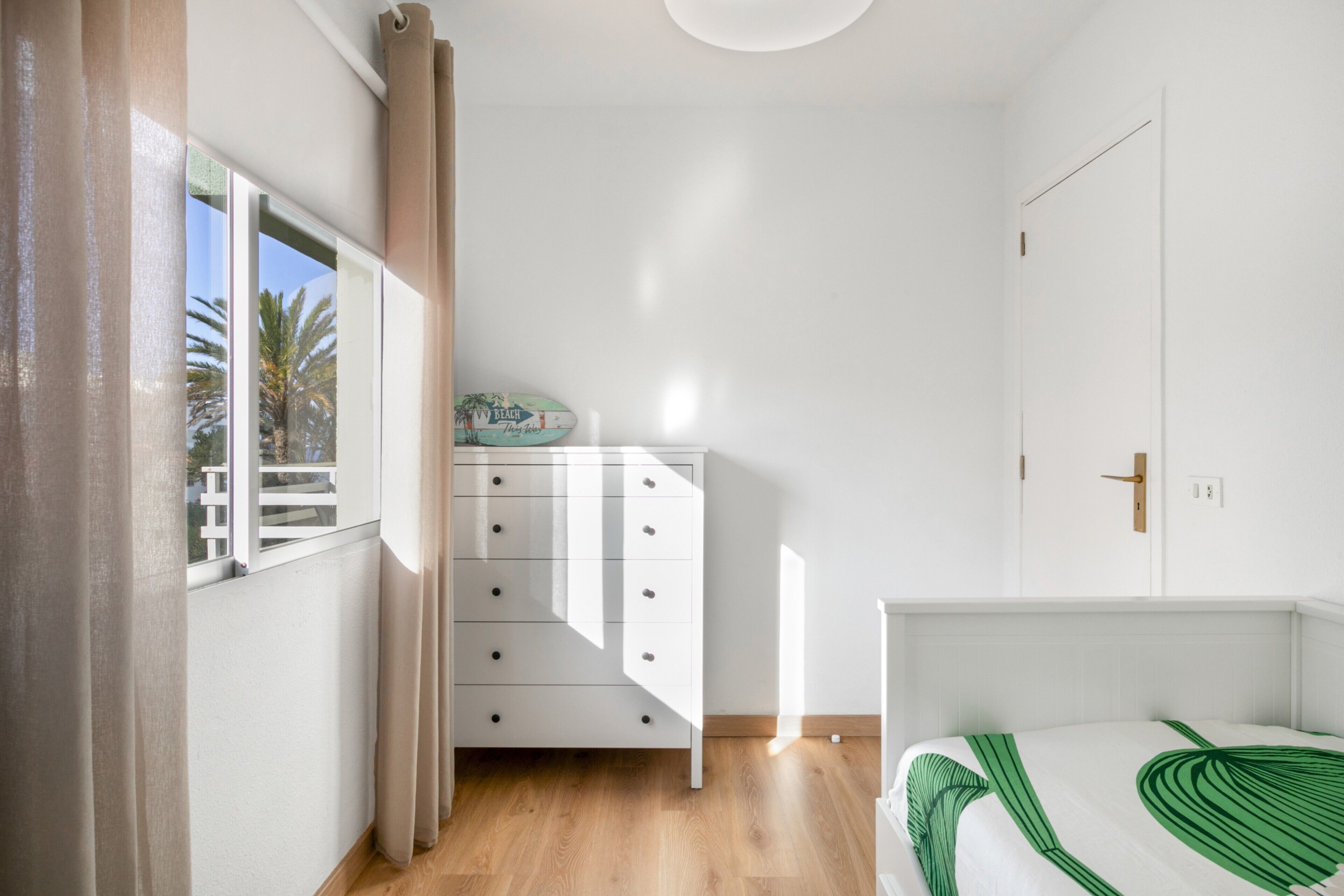 2 soverom, strykejern/-brett, wi-fi (inkludert) og sengetøy