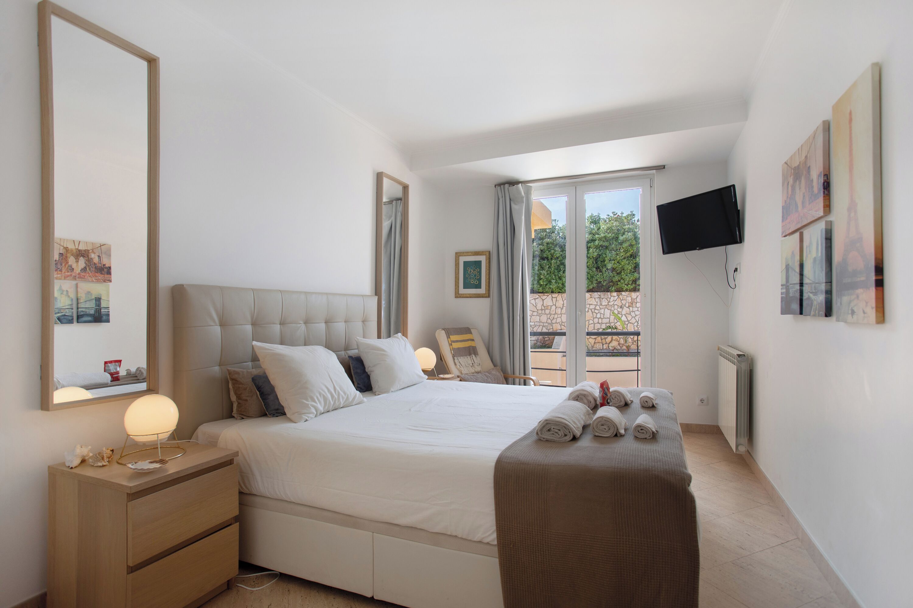 1 chambre, fer et planche à repasser, Wi-Fi gratuit, draps fournis