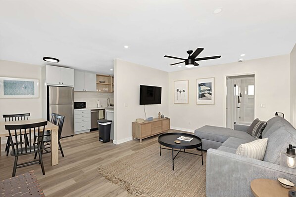 تلفزيون، مكتب