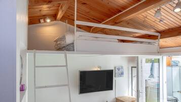 2 室のベッドルーム、WiFi (無料)