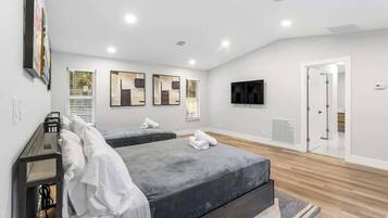 5 bedrooms, iron/ironing board, travel cot, WiFi