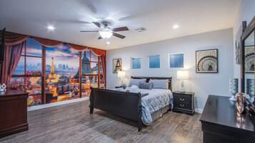 5 bedrooms, desk, iron/ironing board, travel crib