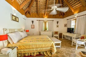 4 bedrooms, in-room safe, iron/ironing board, free WiFi