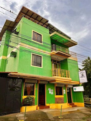 Front of property - Princesa El Gallo Inn (Puerto Princesa)