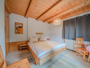 2 bedrooms, internet