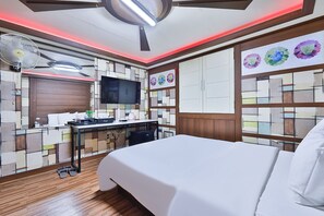 Basic Double Room, Private Bathroom (Parking available) | 免费 WiFi