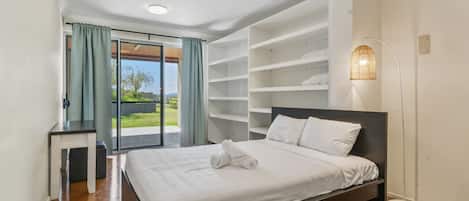 6 Schlafzimmer, BĂŒgeleisen/BĂŒgelbrett, WLAN, BettwĂ€sche