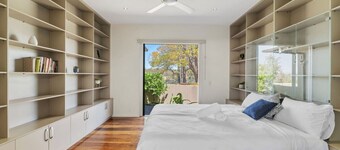 Mountain Majesty with Poolside: Relaxing Getaway